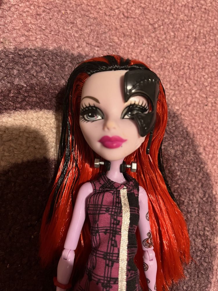 Monster high монстър хай кукла