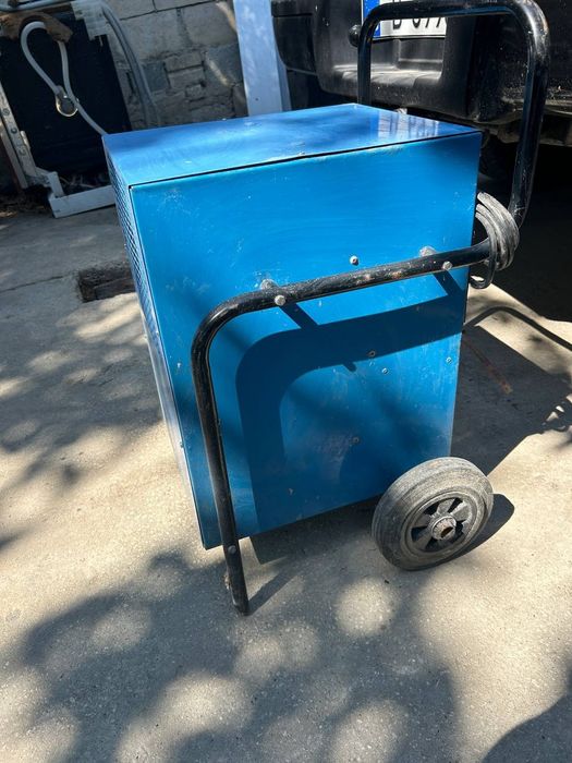 Влагоабсорбатор,внос от Англия 14 литра на денощиеограбен индустриален