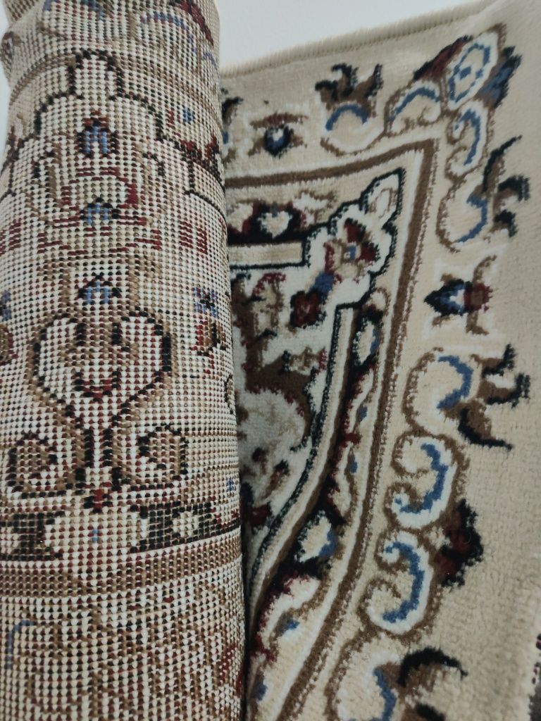 Палас, ковер в хорошем состоянии, после стирки