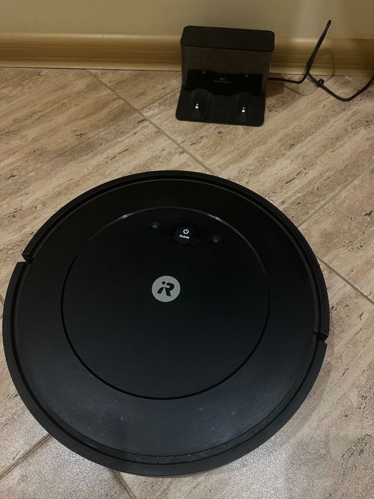 IRobot Roomba Combo Essential робот прахосмукачка