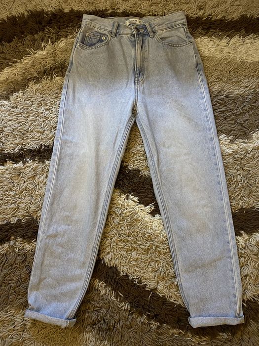 Продам женские джинсы