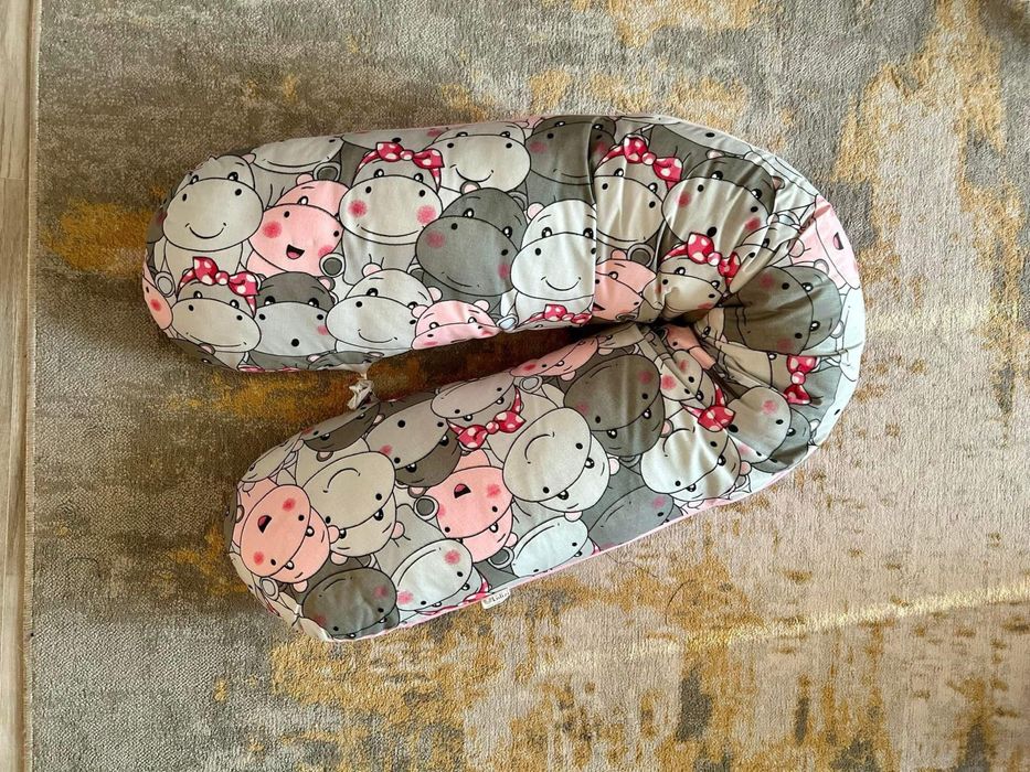 Perna gravida cu 2 fete, kidizzi