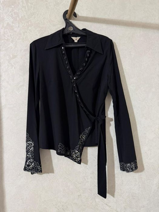 Продаю блузку черную Турция