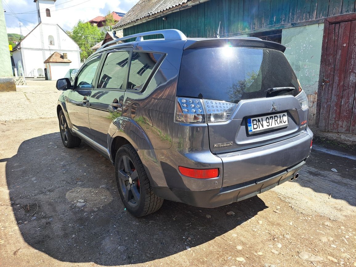 Vand Mitsubishi Outlander 4x4