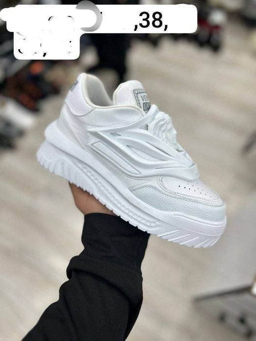 Adidasi dama Versace