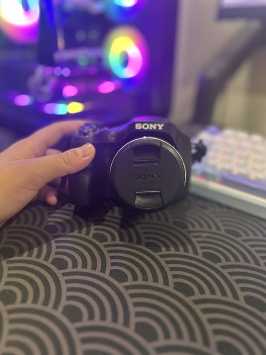 Продам фотоаппарат sony