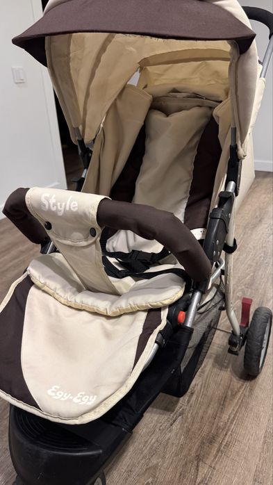 Коляска прогулочная