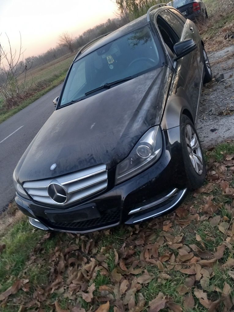 Oglinda stanga completa cu rabatare electrica  Mercedes C-Class W204 2