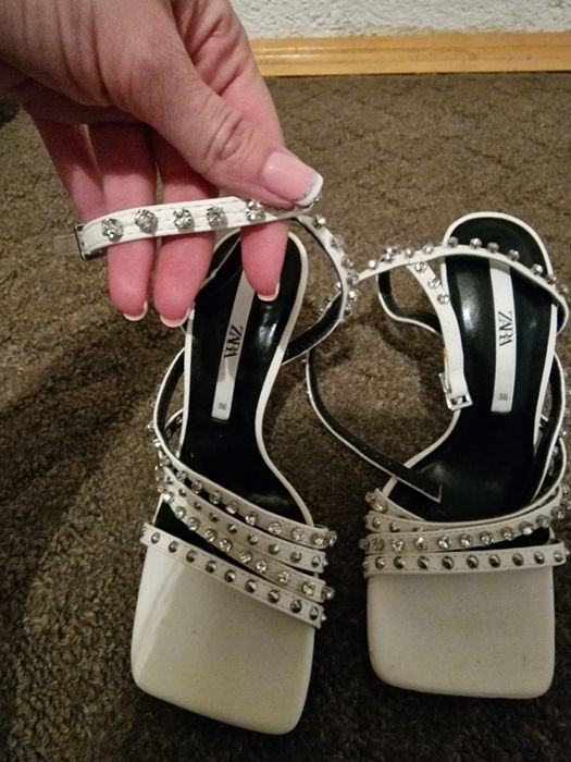 Zara официални обувки