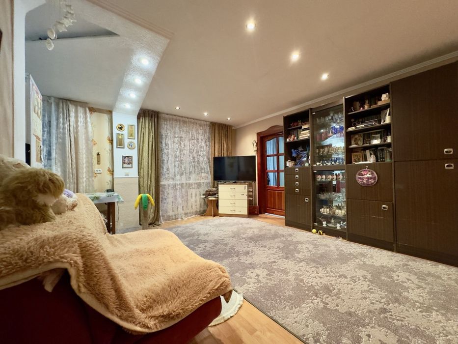 Продаём 2 комн. кв - в п. Актас ул. Первомайская 2