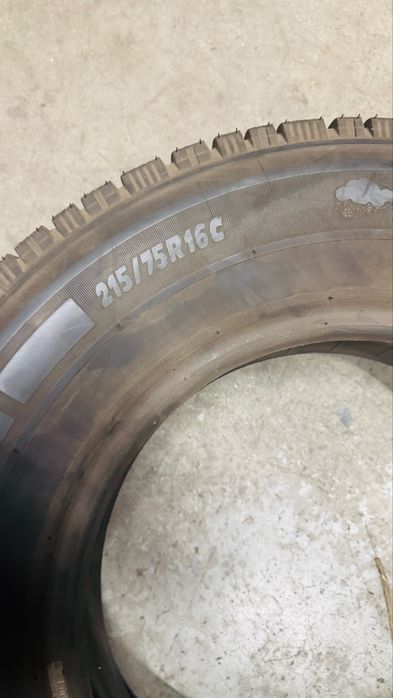 Anvelope Iarna 215/75R16C