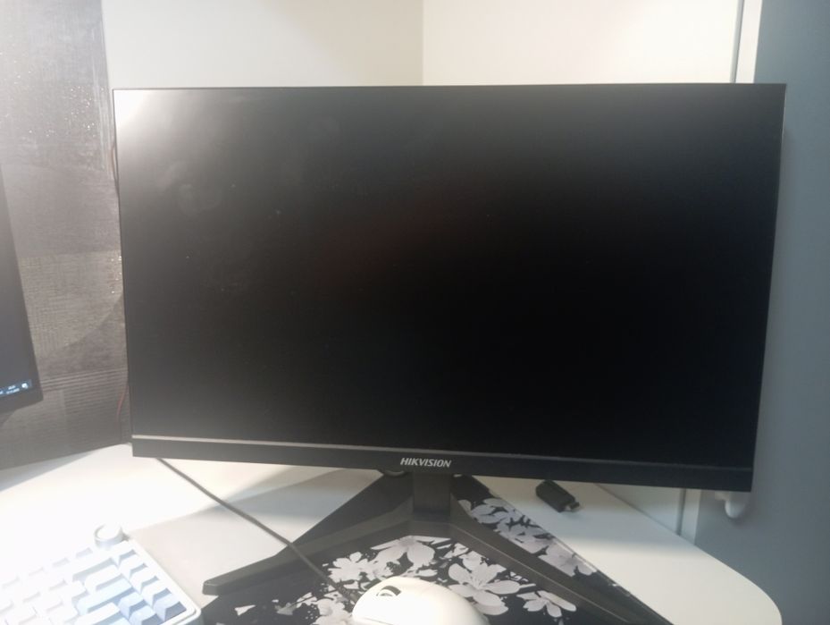 Монитор Hikvision