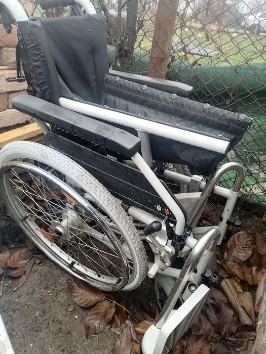 Cărucior pentru dizabilități