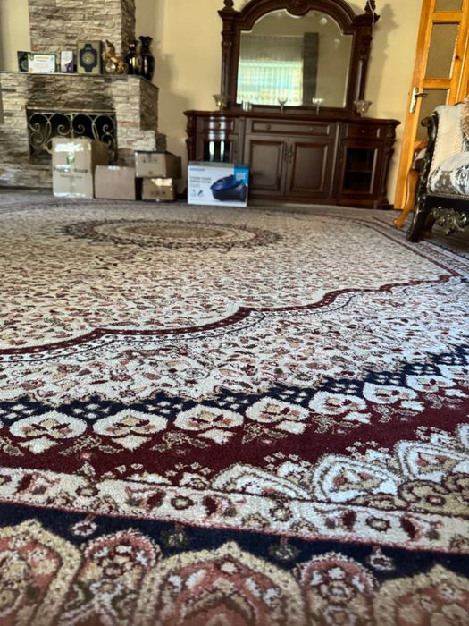 Роскошный ковер в восточном стиле