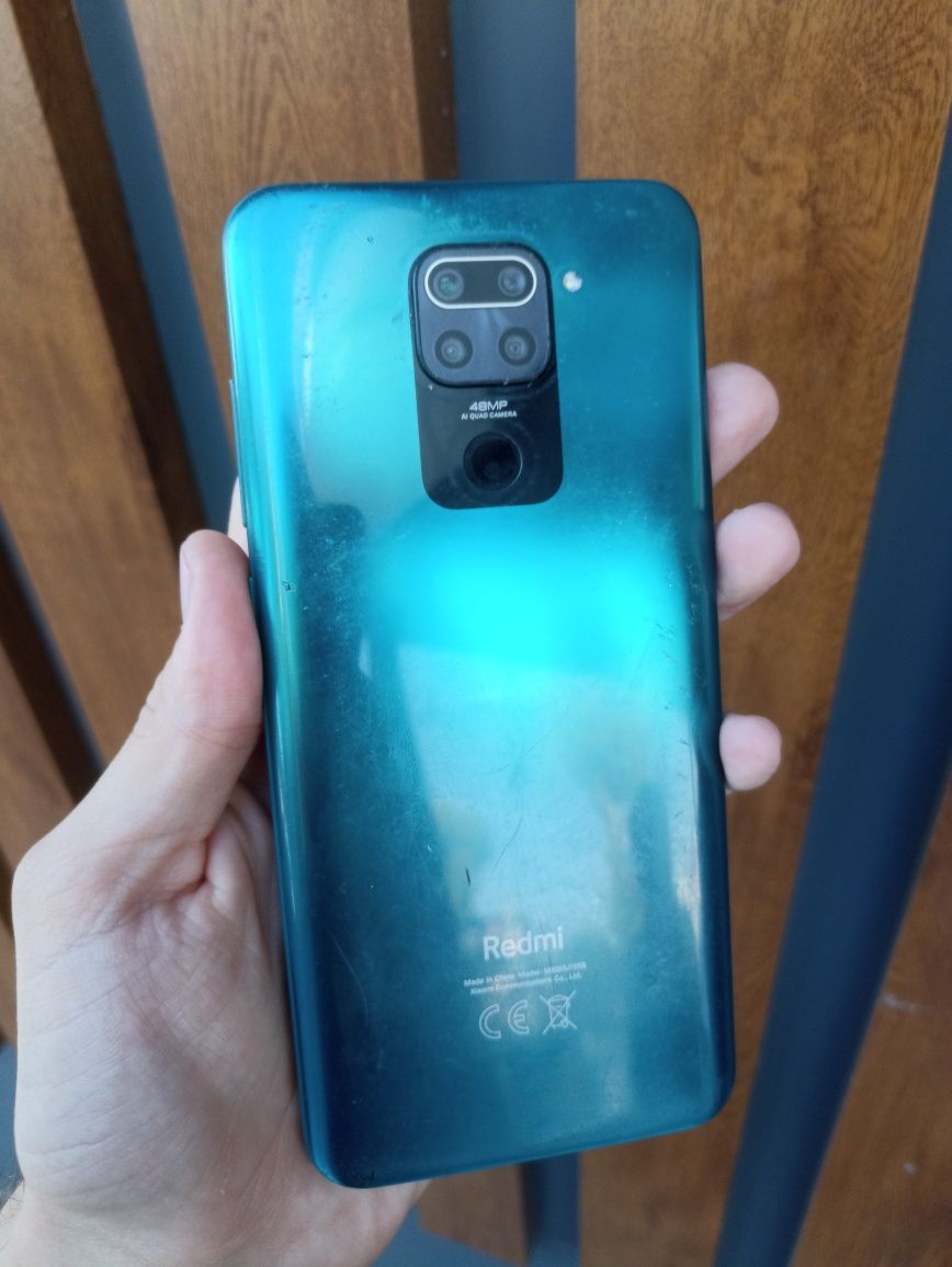 Telefo'nla sotiladi Redmi, Samsung