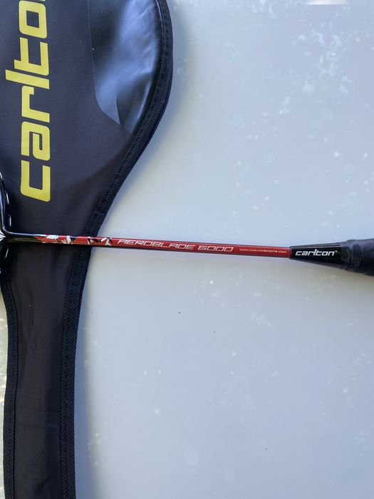 Карбонова ракета за бадминтон Carltonaeroblade 6000