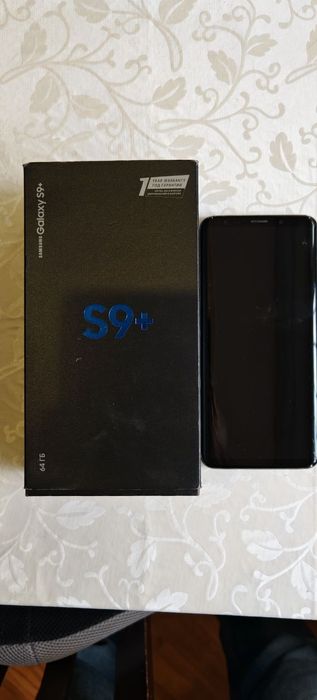 Samsung S9 +. Полностью в рабочем состоянии. Коробка, зарядка.