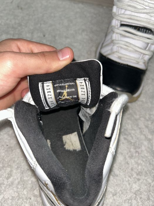 Jordan 11 Retro.