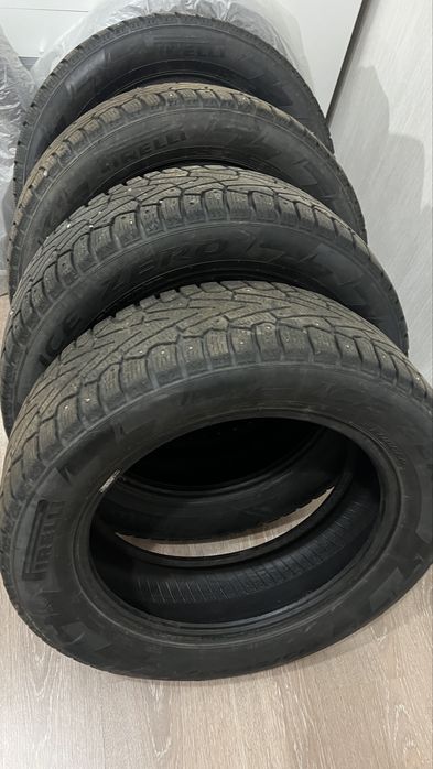 Шины зиние комплект R17