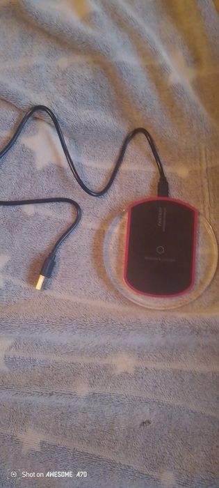 Продам беспроводную зарядку