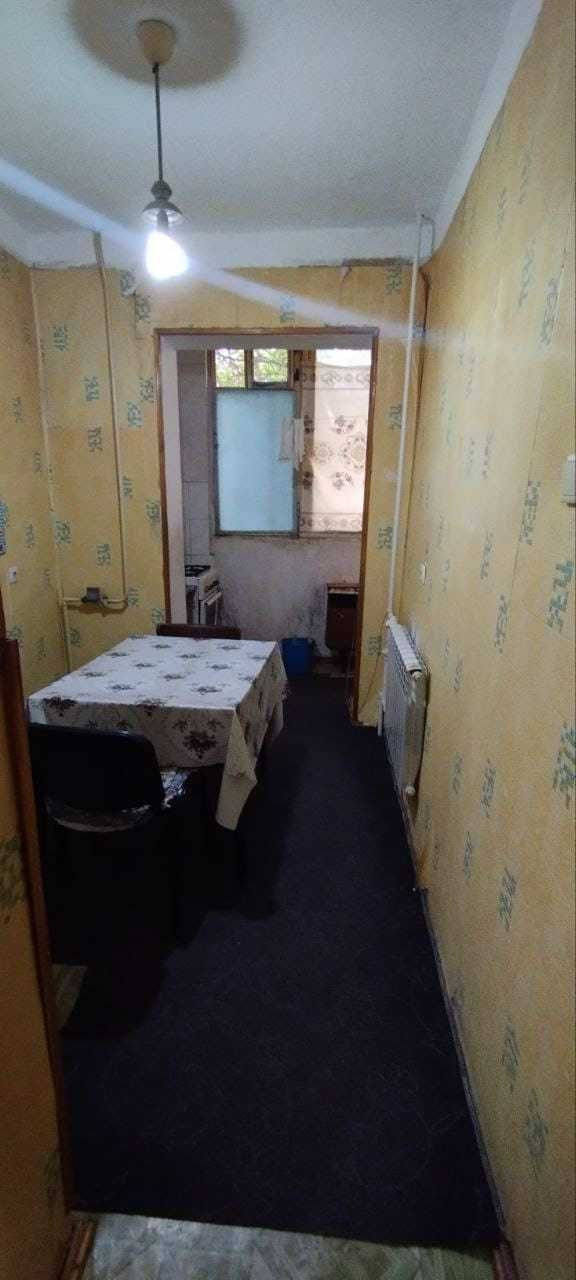 Продам 1 ком КВ на первом этаже кирпичный дом Юнусобод 18