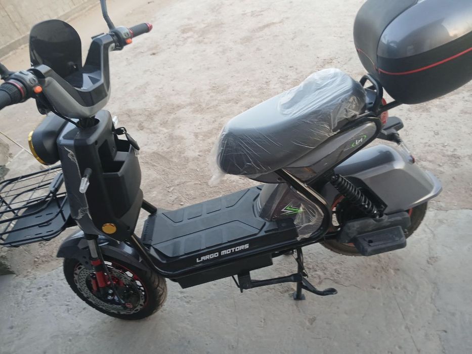 Skuter 2025. Yil 25 sentyabr da olingan