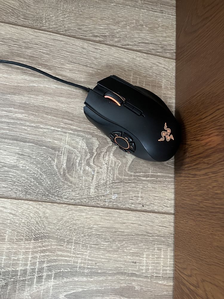 Muse-uri RAZER Naga Hex v2 & Deathadder Essential