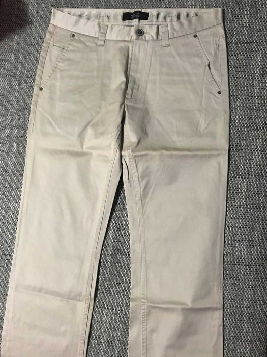 Pantaloni Zara -