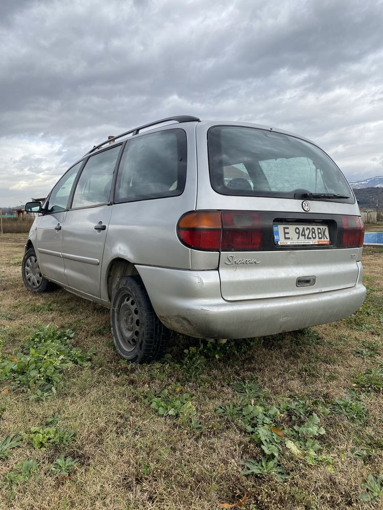 VW SHARAN 1,9TDI 110кс 6+1