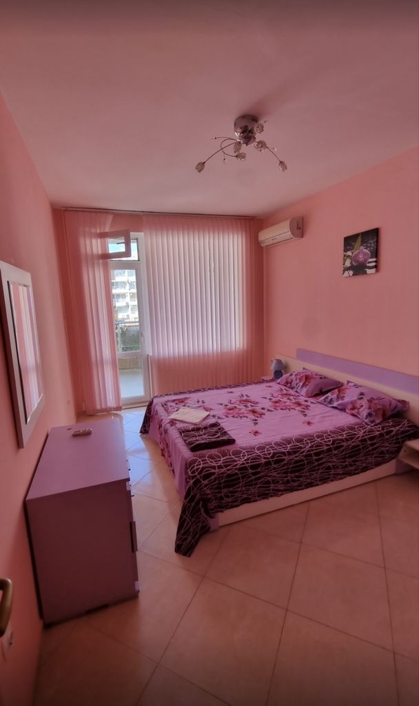 Дава се под наем Двустаен апартамент в Поморие - 56 кв.м за 408 € - Снимка #1