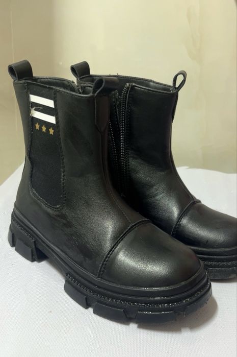 Ботинки для девочки