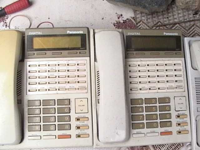 Centrala telefonica hibrida digitala Panasonic KX-1232CE