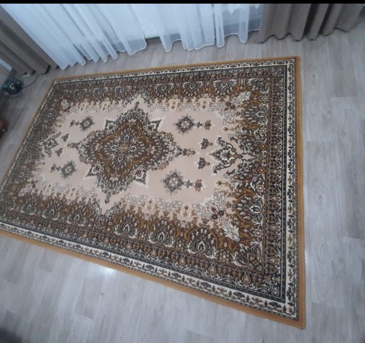 Ковры шерстяные ковры шерстяные, 2×3, в хорошем состоянии, 2 одинаковы