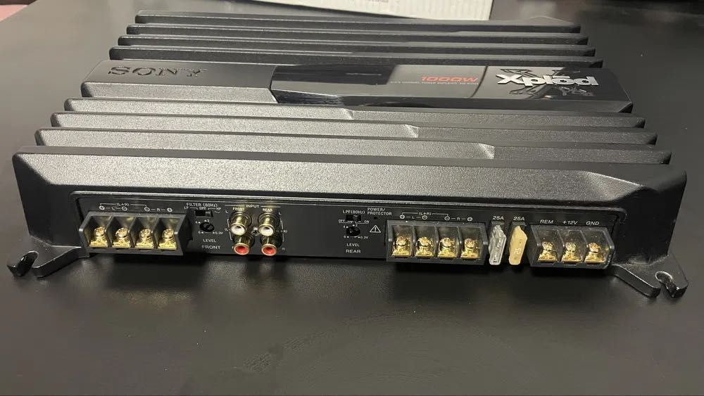 Бас каса alpine 12 инча + усилвател Sony 1000w