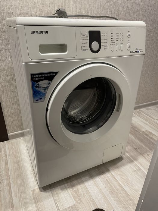 Продам стиральную машинку автомат Samsung на 5 кг
