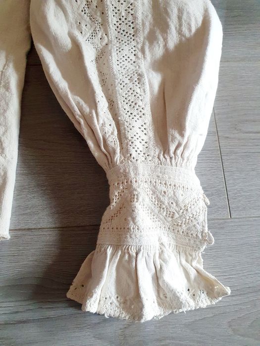 Costume populare vechi  - mărimea L - XL