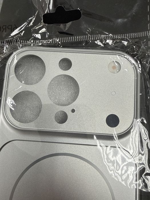Case за iphone 16 pro с визия на 17 pro