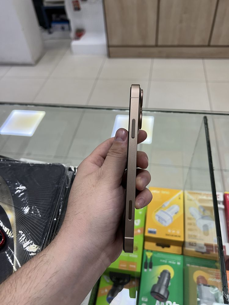 Iphone xr 16 pro korpus icloud