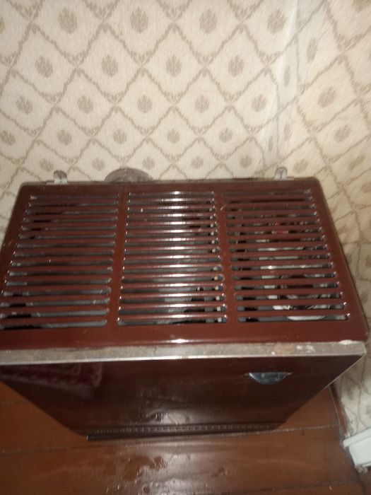 Продавам 2бр.нафтови печки-Юг супер и Металургия.