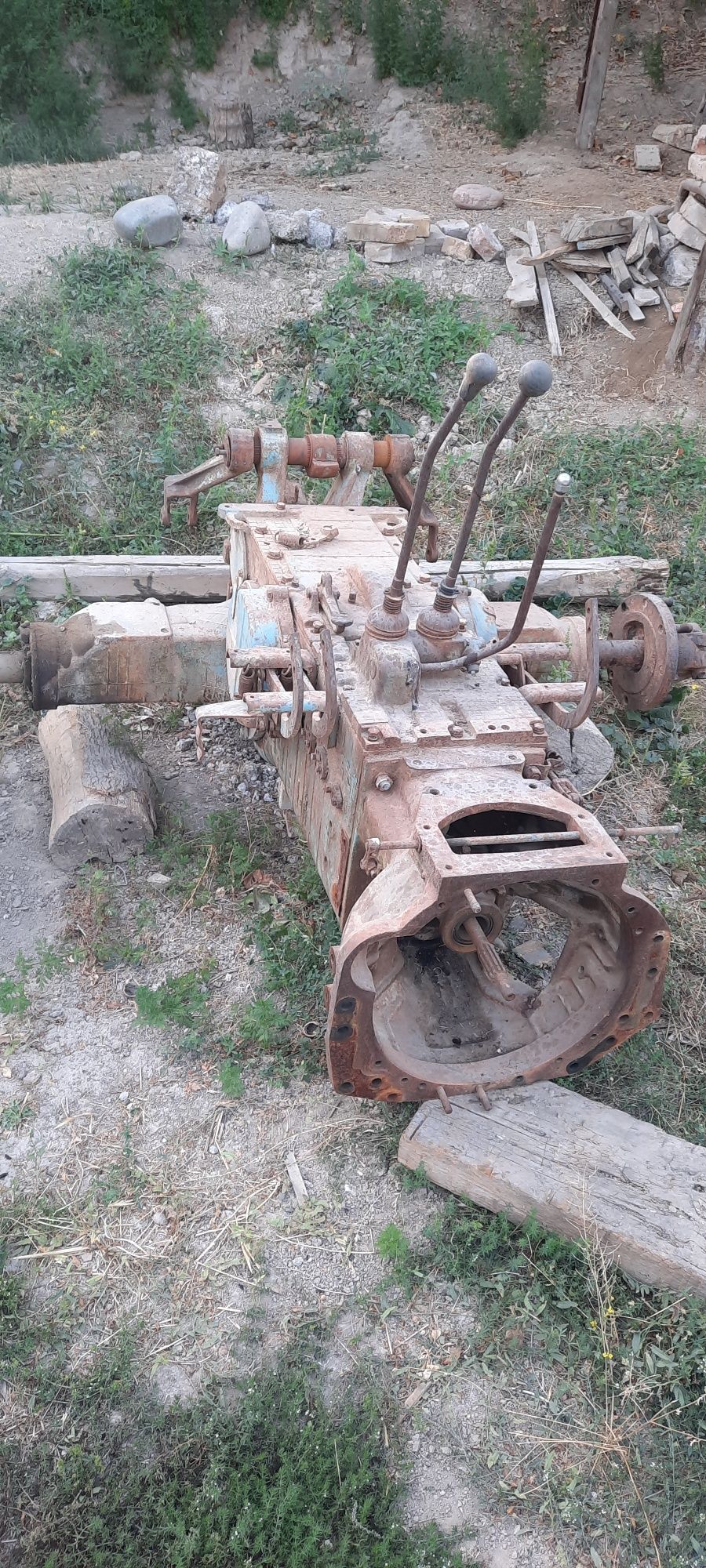 T28 traktorni zabchaslari