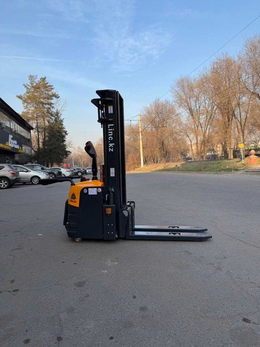 Электрический штабелер  Linc.kz CDD 20, платформенный