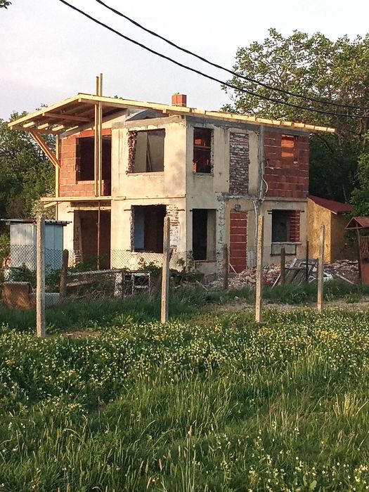 Конструктивно укрепване и ремонт на компрометирани сгради