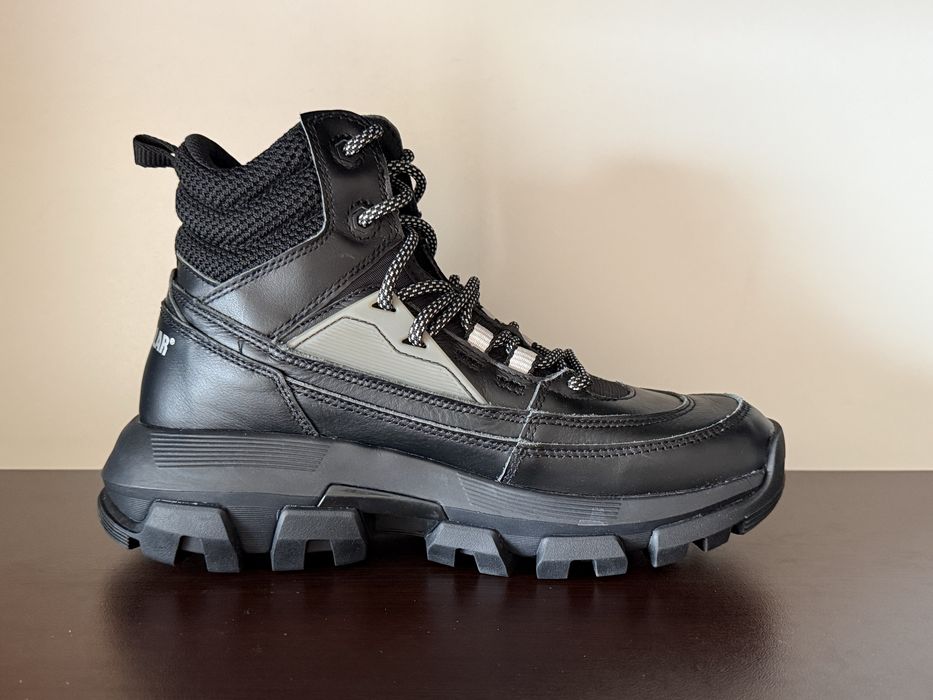 Caterpillar 40номер 25см Стелка Нови с Кутия Естествена Кожа