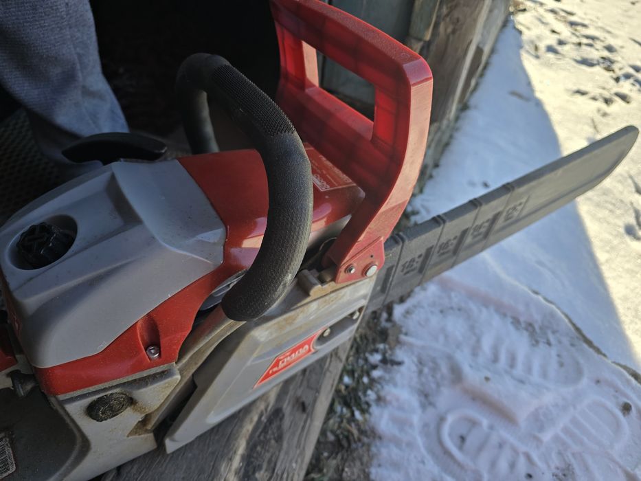 Бензопила новая и качественная