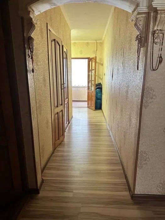 Продается 3-комнатная квартира, массив Карасу-3, ориентир Поликлиника