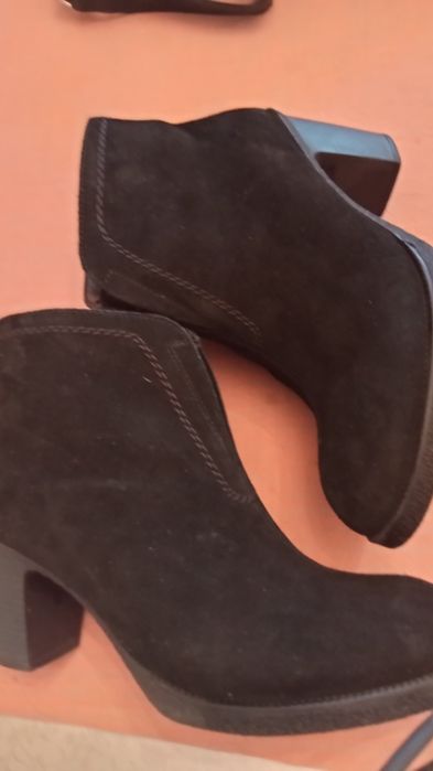 Замшевые сапожки Rieker