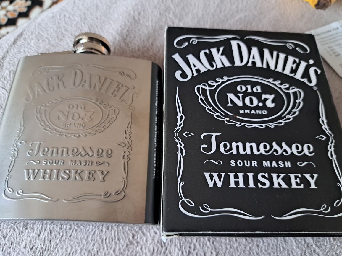 Метална матара Jack Daniels