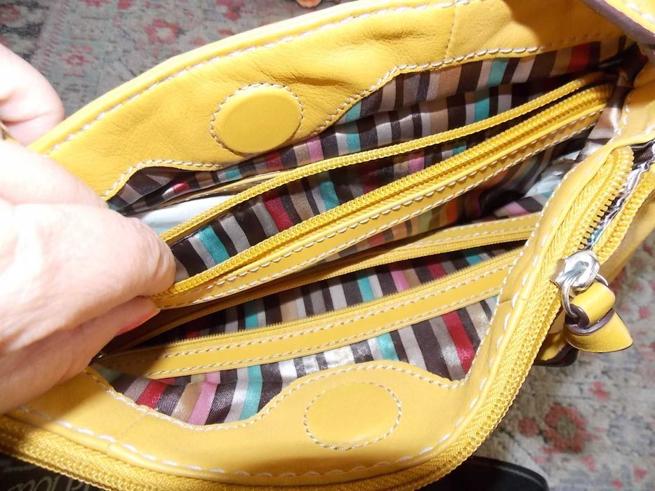 genti din piele manusa + accesorii argint = 250 lei