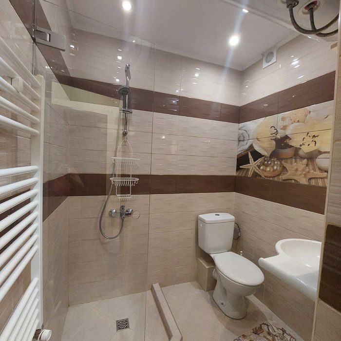 Дава се под наем Двустаен апартамент в София, Младост 4 - 79 кв.м за 700 € - Снимка #9