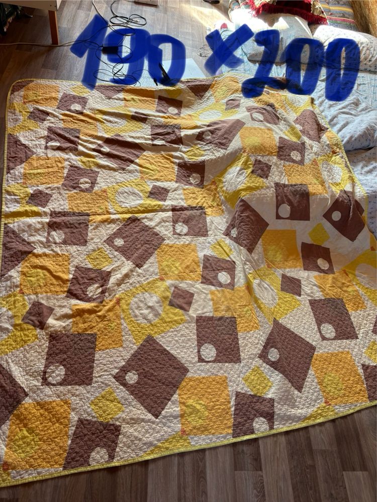 Продам одеяла  разные